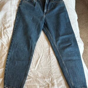 Abercrombie & Fitch, “The ‘80s Mom High Rise” Jeans